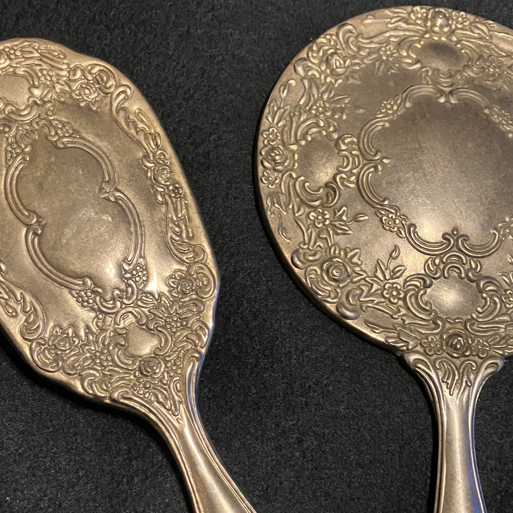 Vintage Elegant Silver Plated Vanity Set with Mirror, Brush, and Comb - Picture 3 of 6